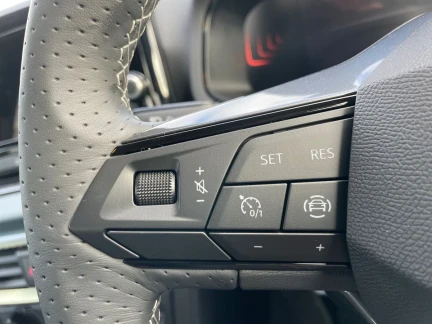 Vehicle Thumbnail 19