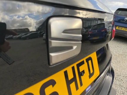 Vehicle Thumbnail 39