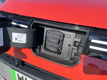 Vehicle Thumbnail 24