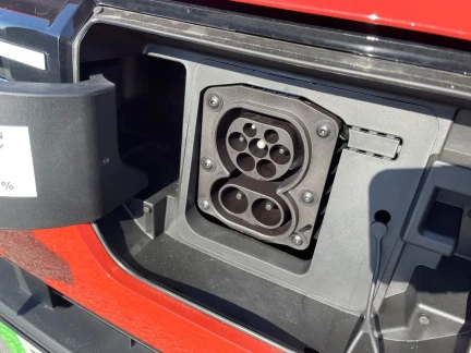 Vehicle Thumbnail 26