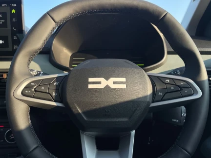 Vehicle Thumbnail 19
