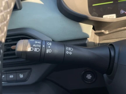 Vehicle Thumbnail 24