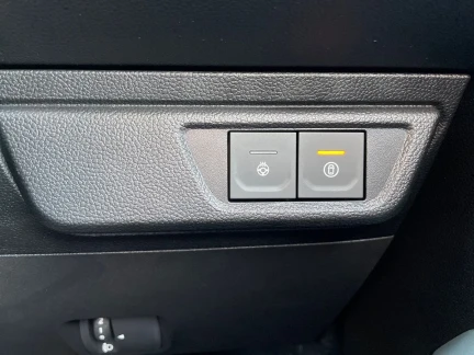 Vehicle Thumbnail 27