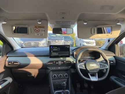 Vehicle Thumbnail 36
