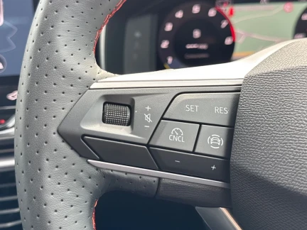 Vehicle Thumbnail 23