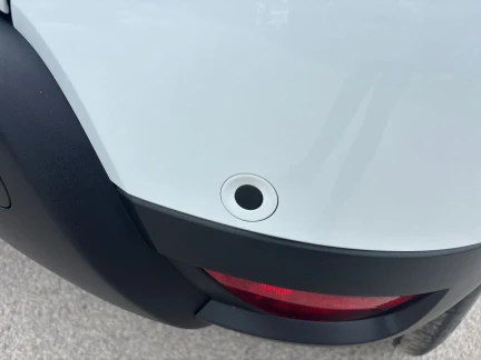 Vehicle Thumbnail 23