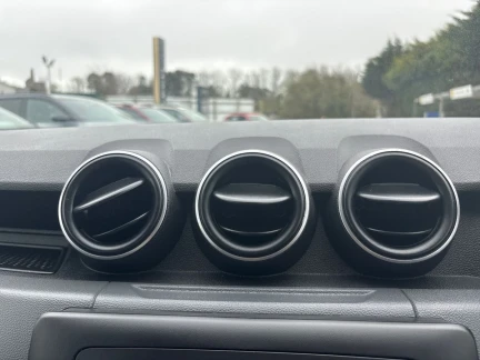 Vehicle Thumbnail 35
