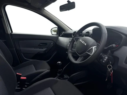 Vehicle Thumbnail 9