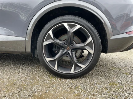 Vehicle Thumbnail 24