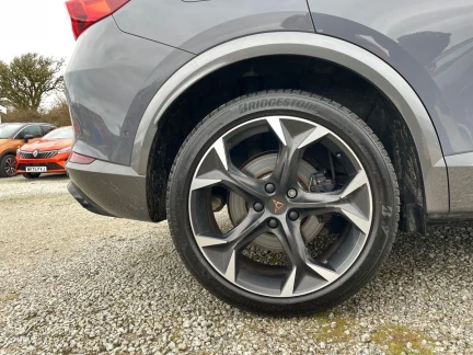 Vehicle Thumbnail 30