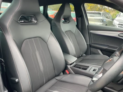 Vehicle Thumbnail 33