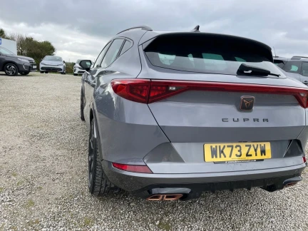 Vehicle Thumbnail 35