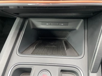 Vehicle Thumbnail 38