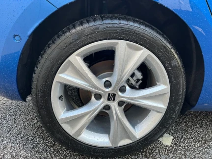 Vehicle Thumbnail 23