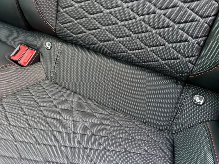 Vehicle Thumbnail 31