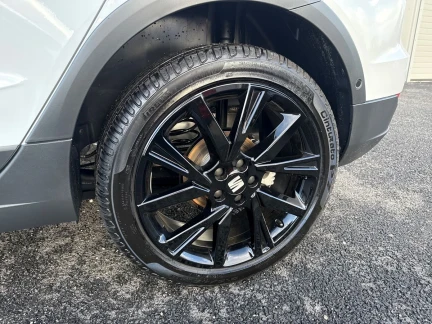 Vehicle Thumbnail 30