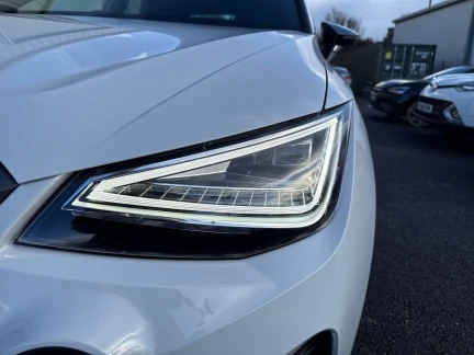 Vehicle Thumbnail 31