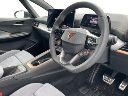 Vehicle Thumbnail 7