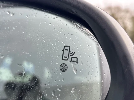 Vehicle Thumbnail 28