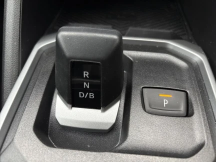 Vehicle Thumbnail 37