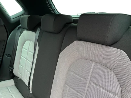 Vehicle Thumbnail 20