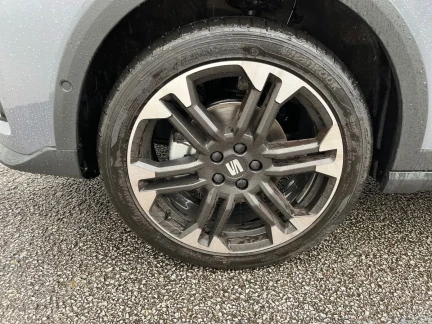 Vehicle Thumbnail 22