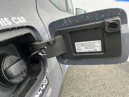 Vehicle Thumbnail 27