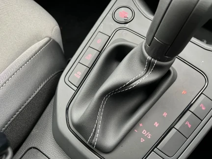 Vehicle Thumbnail 36