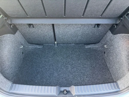 Vehicle Thumbnail 21