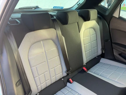 Vehicle Thumbnail 27