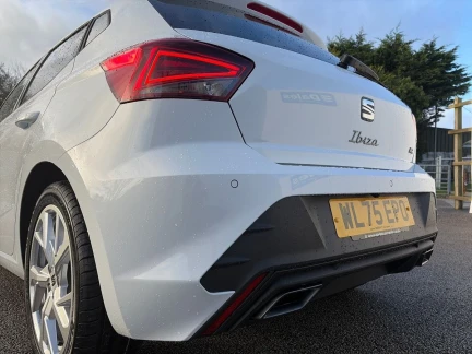 Vehicle Thumbnail 30