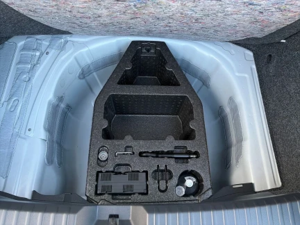 Vehicle Thumbnail 34