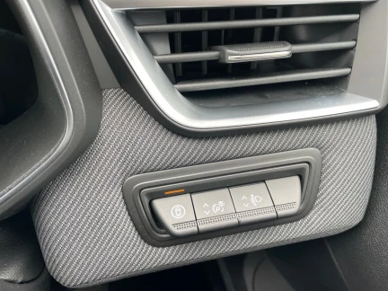 Vehicle Thumbnail 24