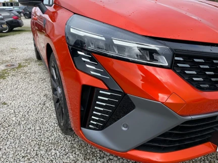 Vehicle Thumbnail 31