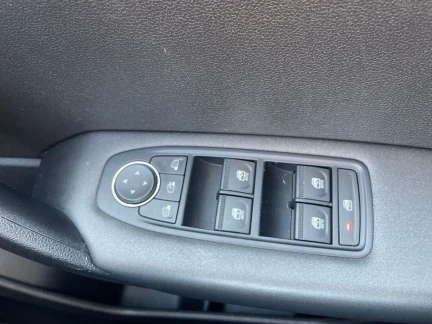 Vehicle Thumbnail 14