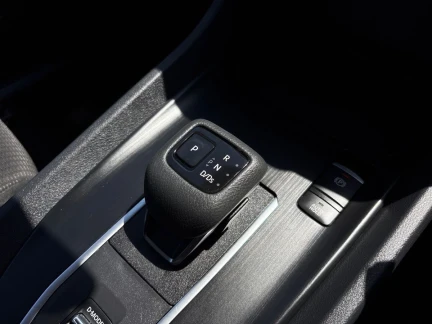 Vehicle Thumbnail 37