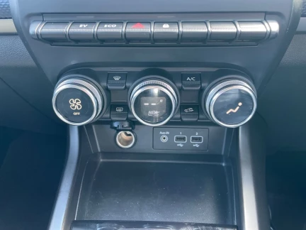 Vehicle Thumbnail 13