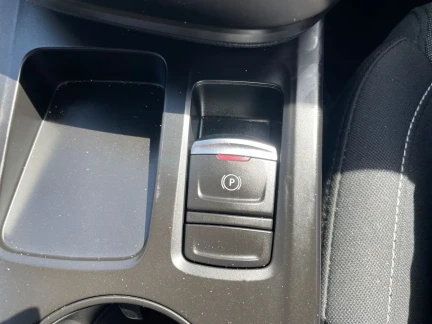 Vehicle Thumbnail 28