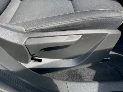 Vehicle Thumbnail 39
