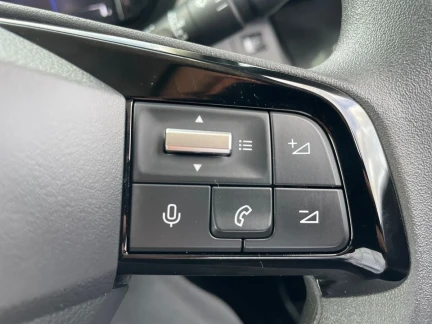 Vehicle Thumbnail 22