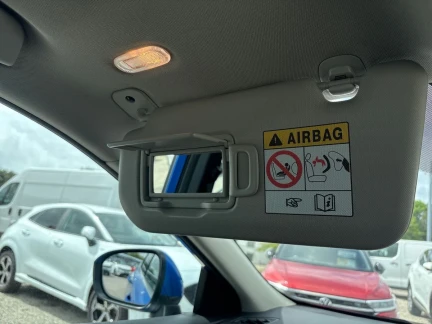 Vehicle Thumbnail 36