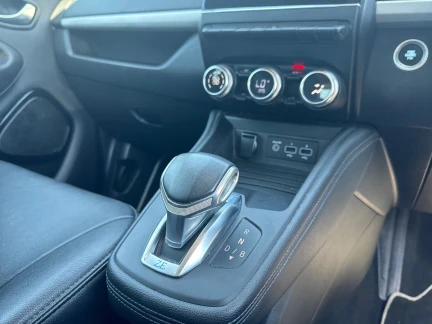 Vehicle Thumbnail 12