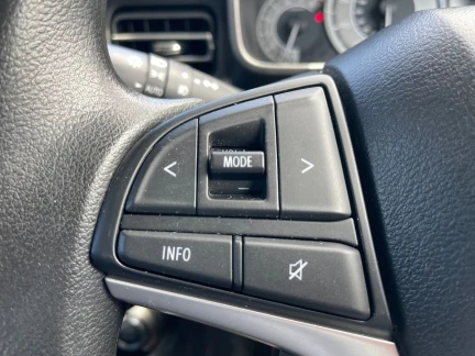 Vehicle Thumbnail 18