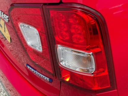 Vehicle Thumbnail 25