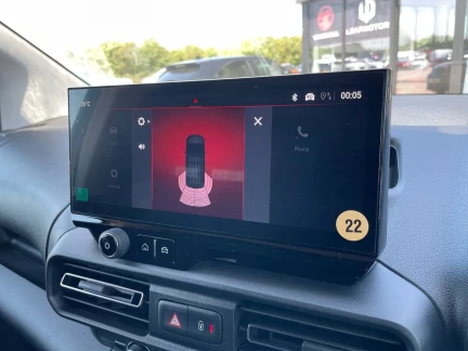 Vehicle Thumbnail 17