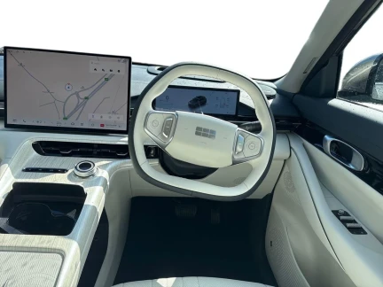 Vehicle Thumbnail 17