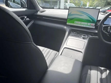 Vehicle Thumbnail 21