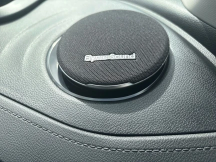 Vehicle Thumbnail 40