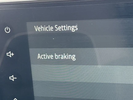 Vehicle Thumbnail 35