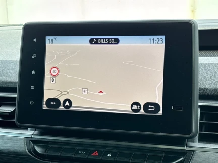 Vehicle Thumbnail 16